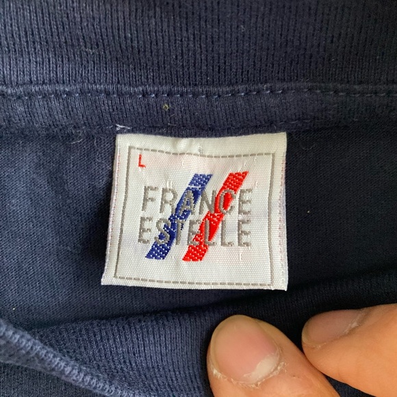 EUC navy Paris tee, size L. - Picture 3 of 8